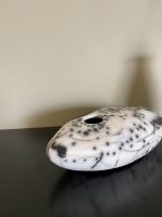 ⁦Raku Whale⁩ – תמונה ⁦3⁩