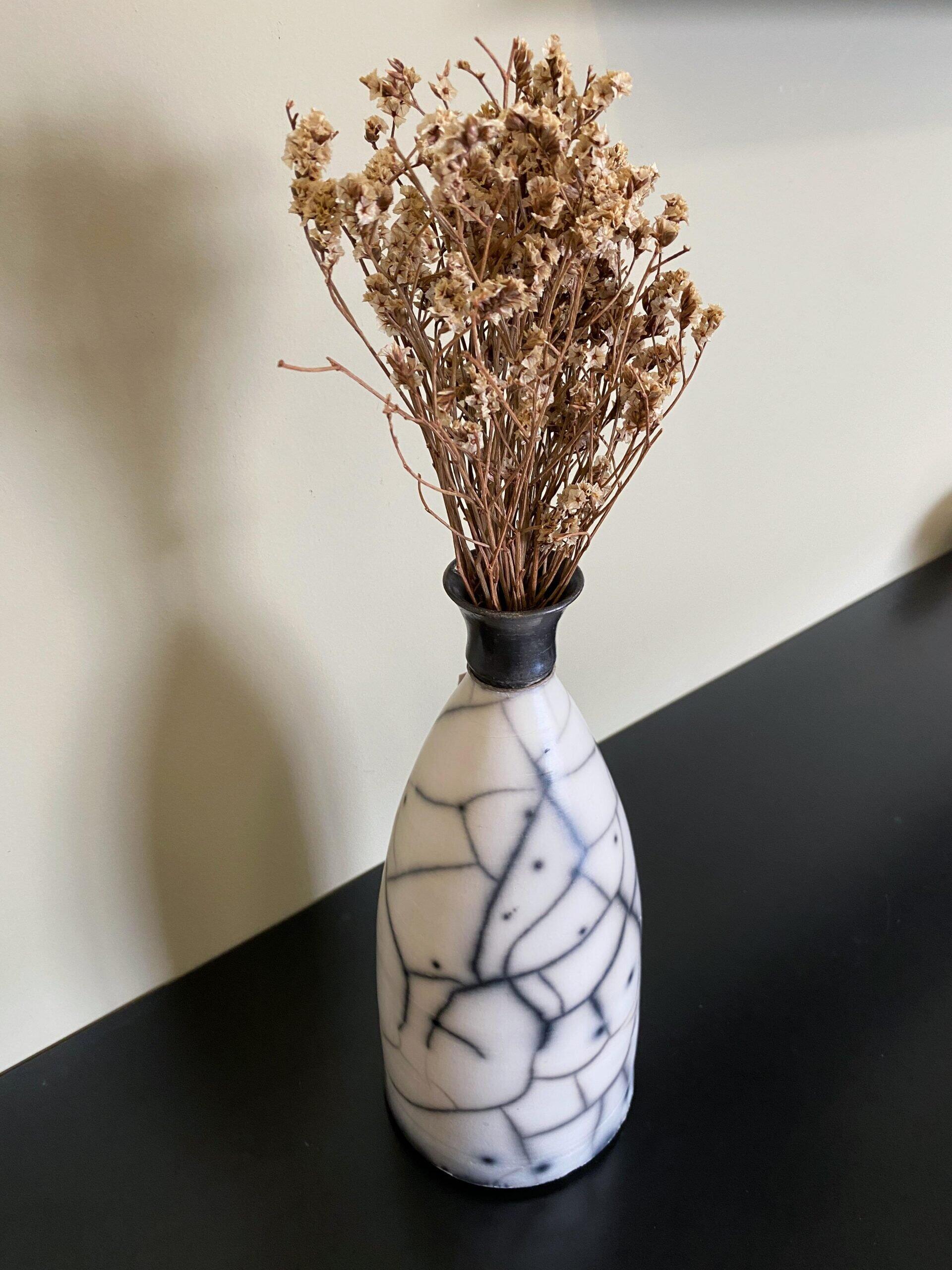 IMG_8297 Raku Tall Vaze – תמונה 1